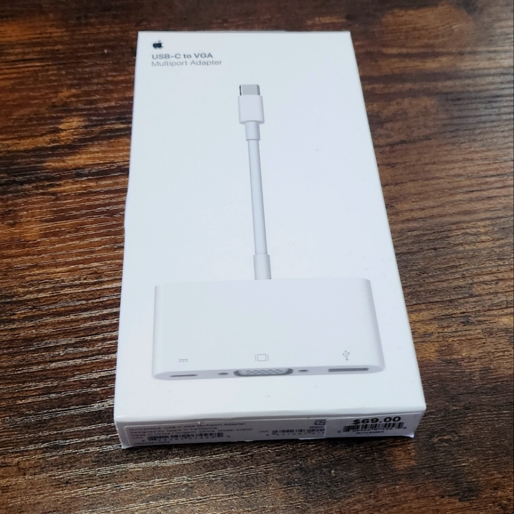 New unusedApple USB-C to VGAMultiport Adapter